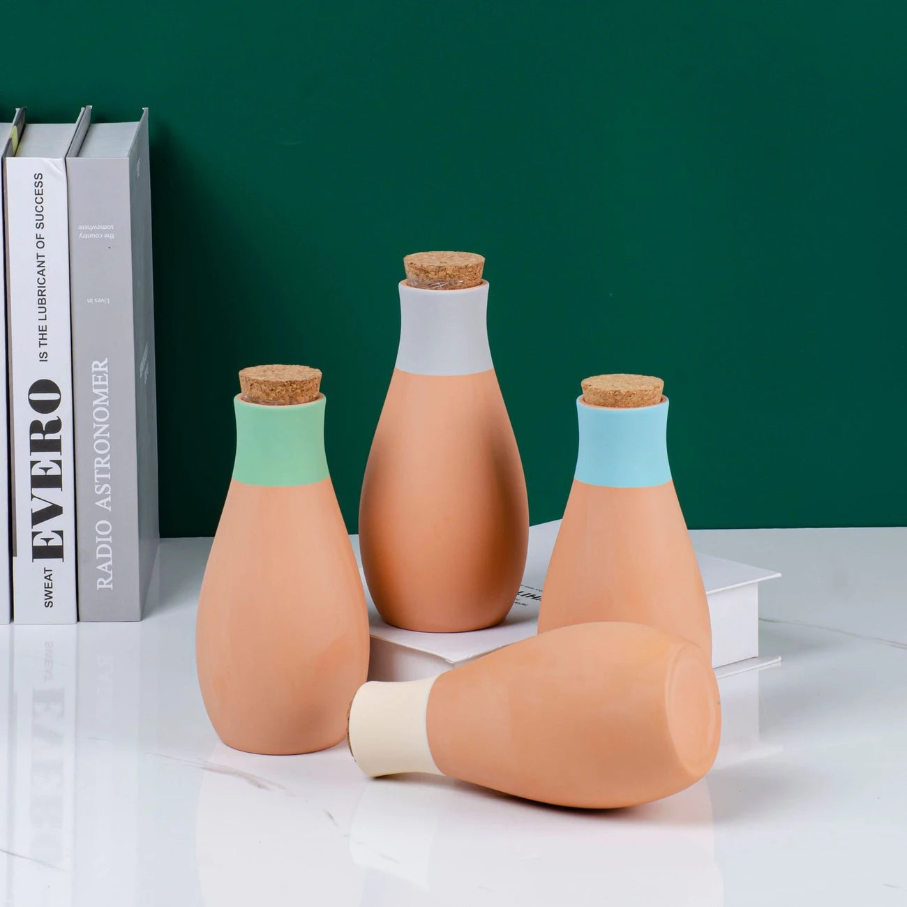 Ton-Gießkugel – Selbstbewässerung für Zimmer- & Außenpflanzen – Ton & Kork – Pastell