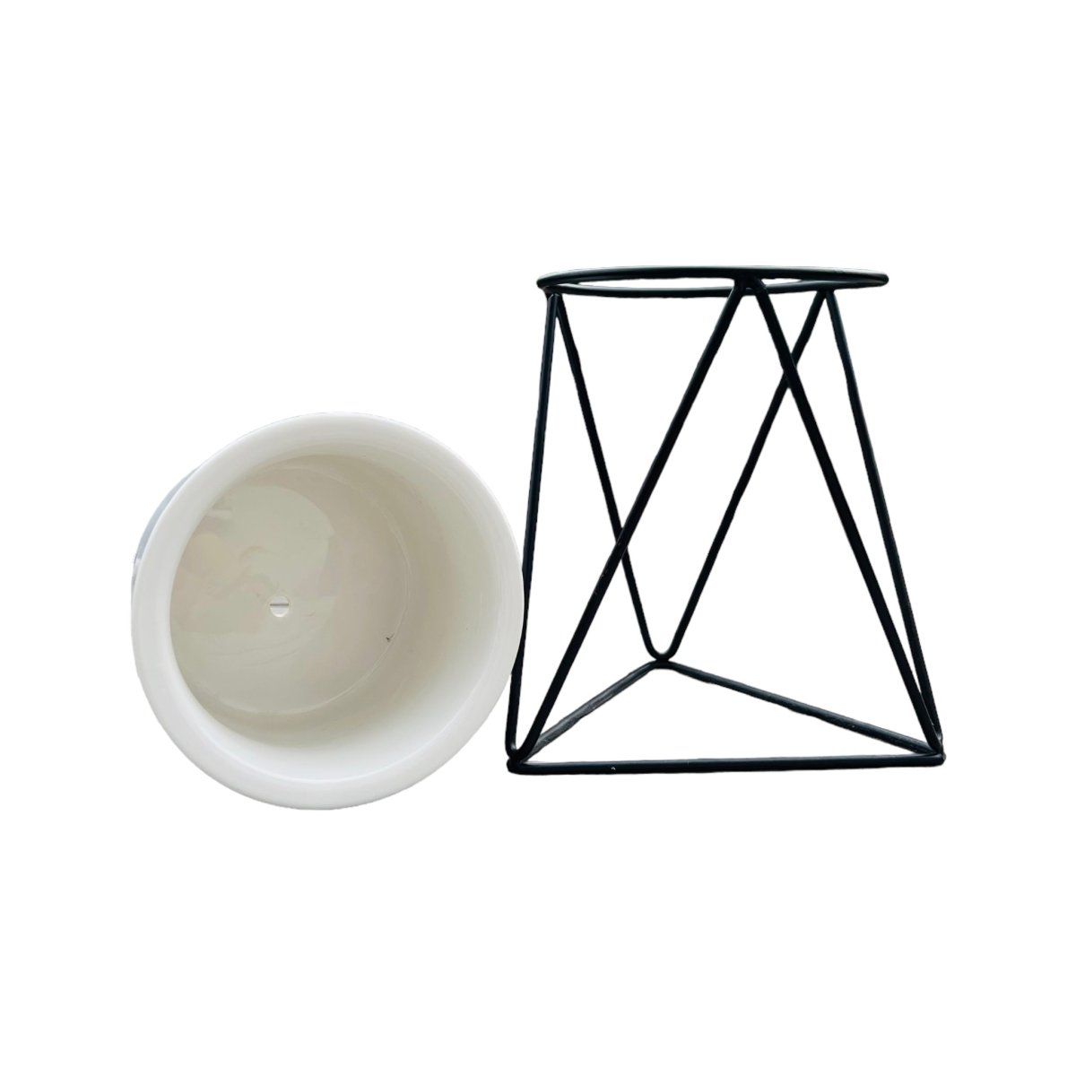 Weißer Übertopf mit schwarzem Hexagon-Ständer | Ø 11cm -KAKTOS